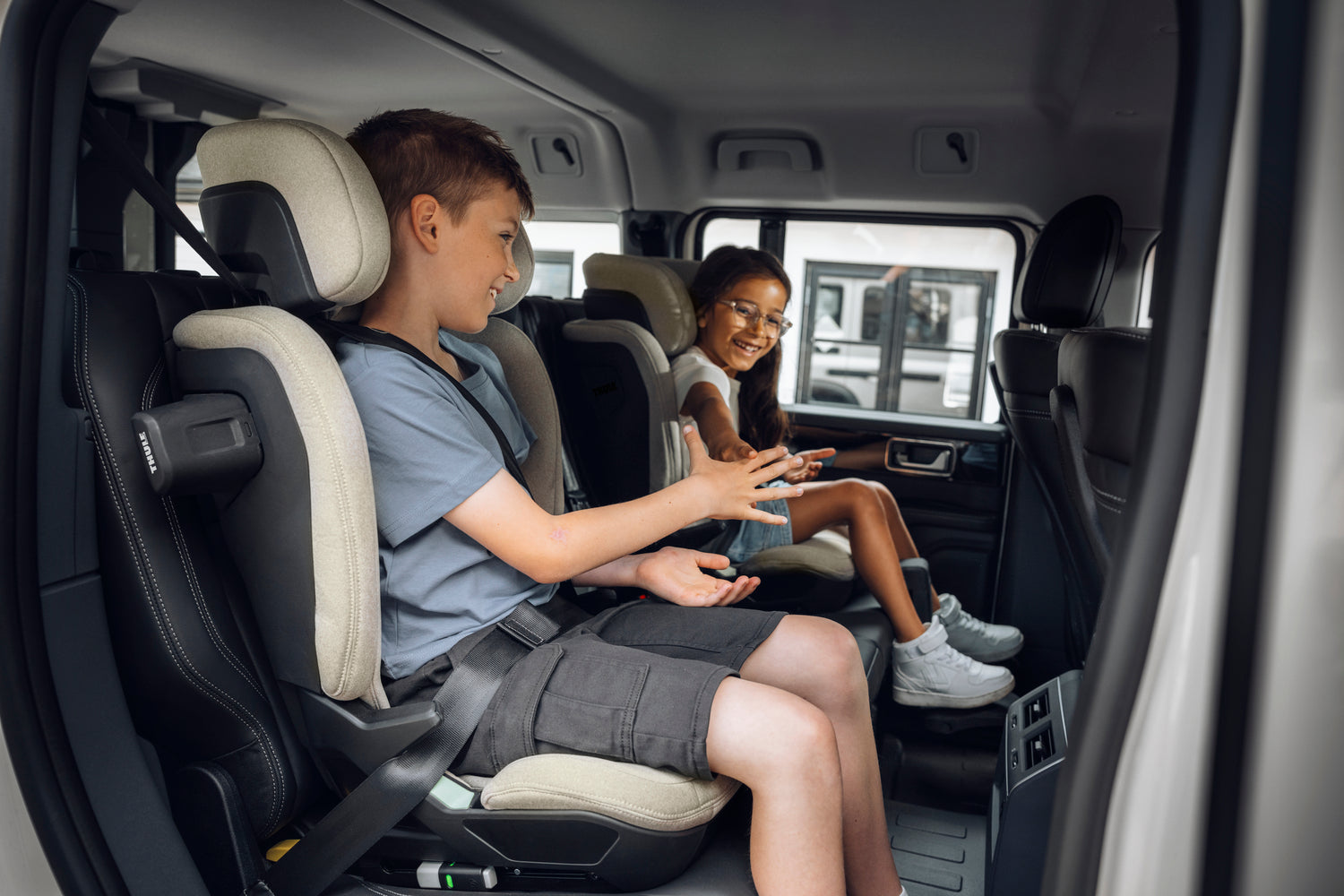 Thule Palm inkl fotstøtte - Soft Beige